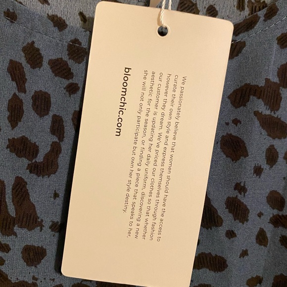 Women’s Blue Bloomchic 18-20 top - Picture 3 of 3